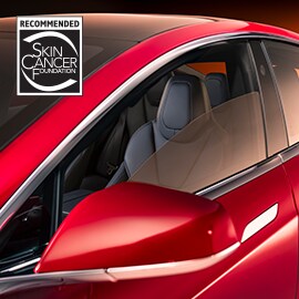 coche rojo con película de ventana 3M