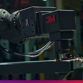 Imagen que muestra un sistema de robótica y automatización de cerca.